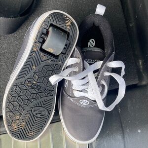 Heelys Black and White Wheel Skate Sneakers